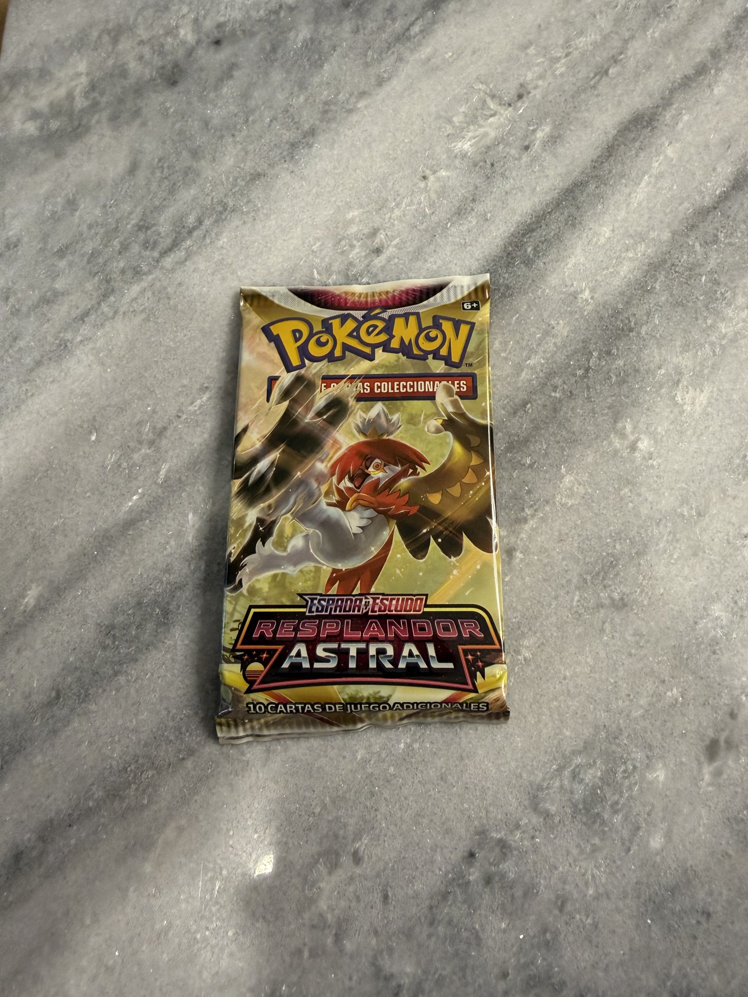 Pokémon JCC Espada y Escudo Resplandor Astral – Sobre
